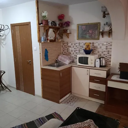 пандова къща *