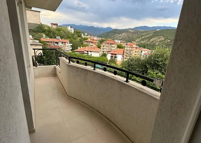 пандова къща * 산단스키