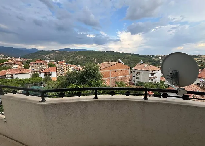 아파트 пандова къща